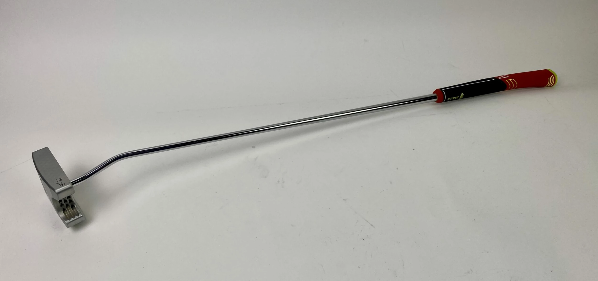 Bettinardi Xcelerator Baby Bee 34″ Milled Honey Comb Face Putter Steel Golf 12 Bettinardi Xcelerator Baby Bee 34″ Milled Honey Comb Face Putter Steel Golf - Image 12