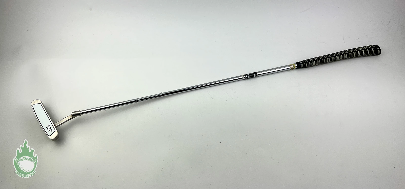 Used Right Handed Odyssey White Hot Tour #4 35″ Blade Putter Steel Golf Club 2 Used Right Handed Odyssey White Hot Tour #4 35″ Blade Putter Steel Golf Club - Image 2